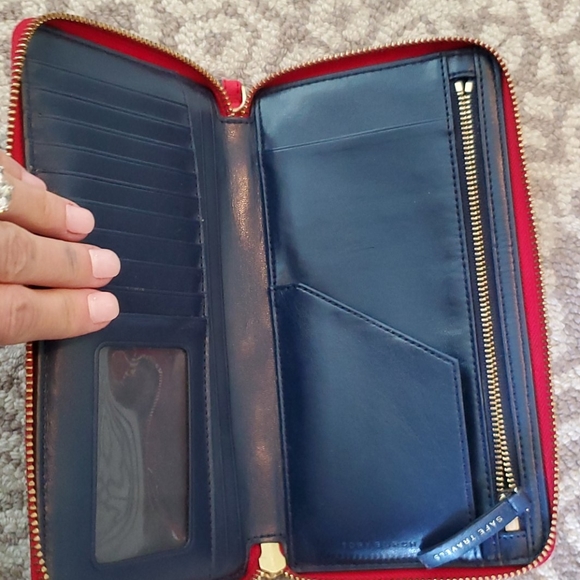 Tory Burch red Continental Saffiano wallet - Picture 5 of 7